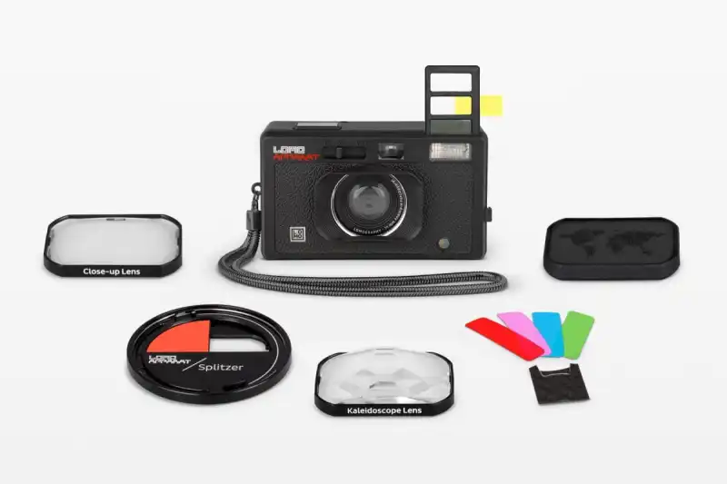 Zawartość zestawu aparatu analogowego Lomography LomoApparat 35mm i akcesoria