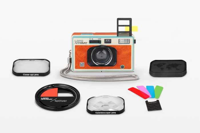 lomoapparat_special-edition-_accesory_bigger_on-grey.jpg