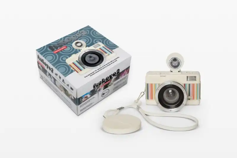 fisheye_no2_beach_content_on-grey.jpg