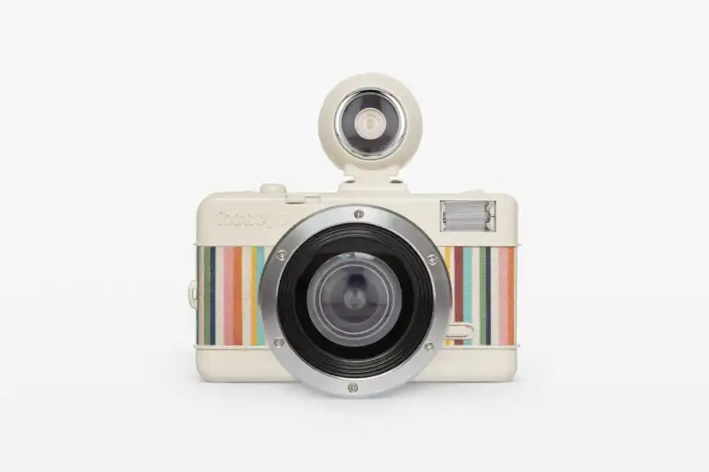 fisheye_no2_beach-front_00.jpg