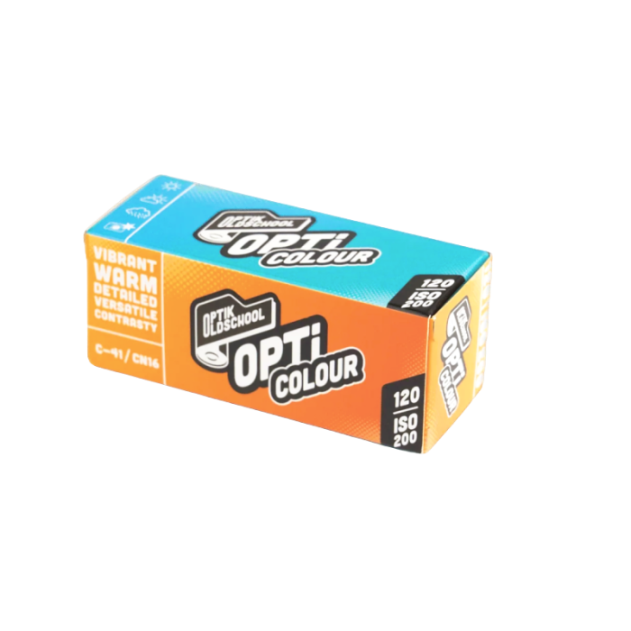 Kolorowy film fotograficzny średnioformatowy Optik Oldschool OptiColour 200 typ 120 - opakowanie produktu.