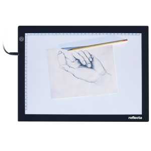 Włączony panel oświetleniowy Reflecta LED Light Pad A4