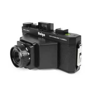 Analogowy aparat Holga 120 PAN widok z boku
