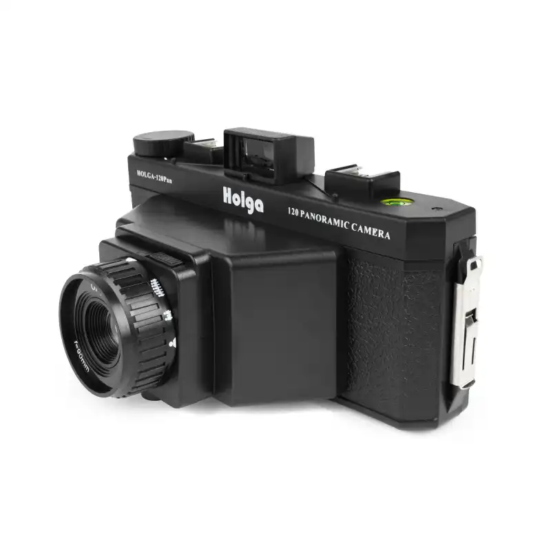 Analogowy aparat Holga 120 PAN widok z boku