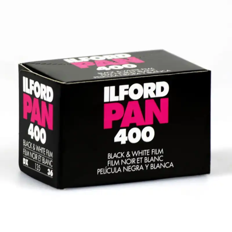 Opakowanie filmu czarno-białego Ilford Pan 400 ISO 400 36 klatek poprzednia wersja